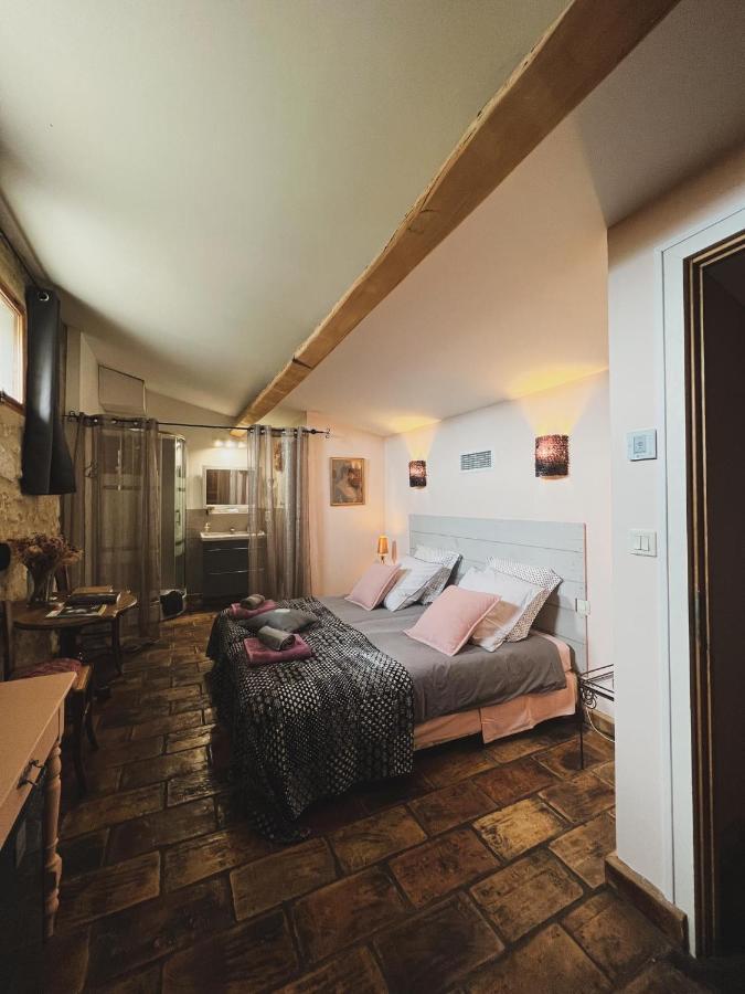 Au Bout Du Pre Hotel Pezenas Exterior photo